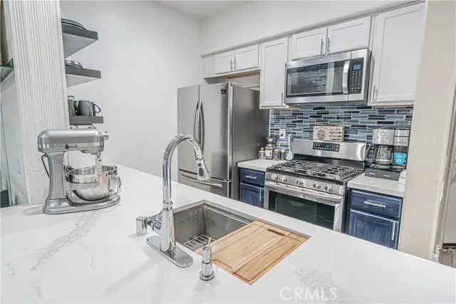 23208 Napa Drive, Valencia, CA 91354 - Image #2