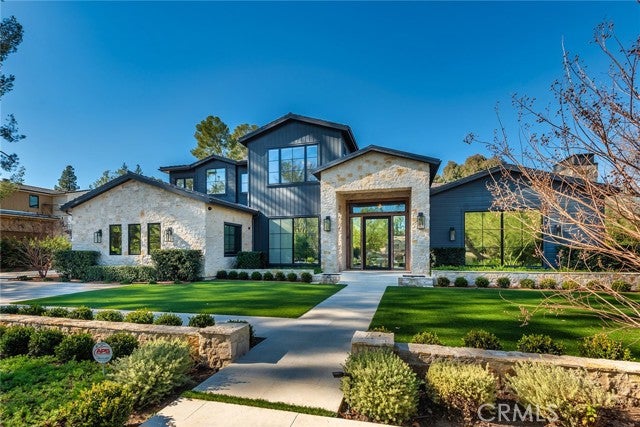 5303 Round Meadow Road ,  Hidden Hills, CA 91302