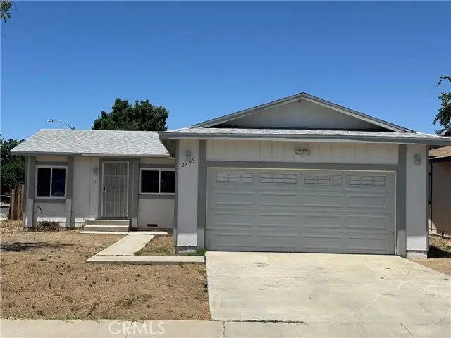 2203 Rosewood Avenue, Lancaster, CA 93535 - Image #1