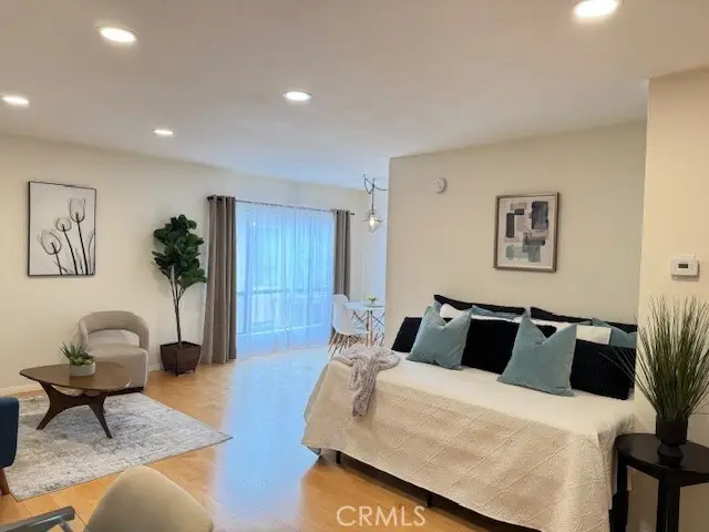 1735 N Fuller Avenue #425, Los Angeles, CA 90046 - Image #3