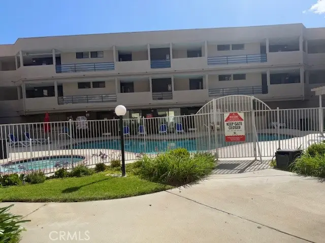 7826 Topanga #213, Canoga Park, CA 91304 - Image #2