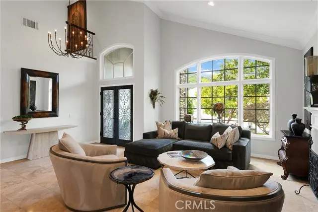 184 Halsbury Court, Lake Sherwood, CA 91361 - Image #3