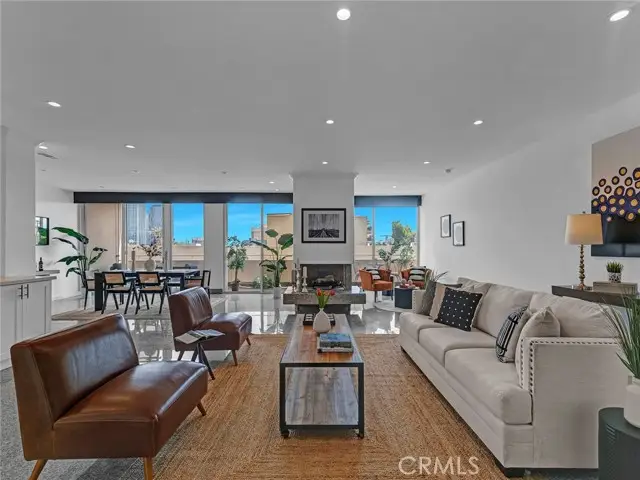 1333 S Beverly Glen Boulevard #402, Los Angeles, CA 90024 - Image #1