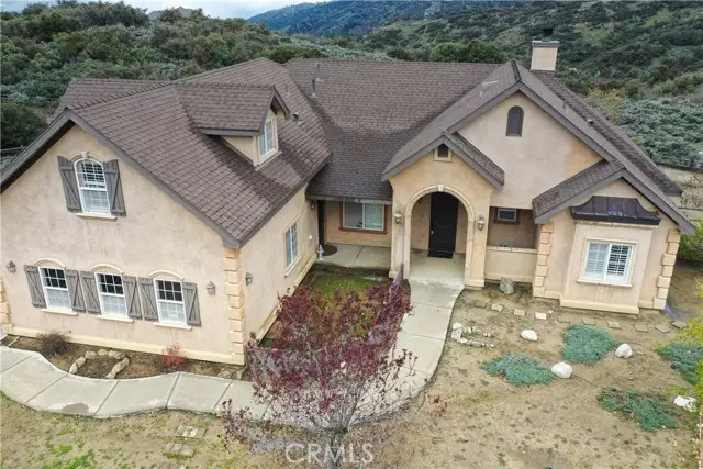 24281 Jacaranda Drive, Tehachapi, CA 93561 - Image #3