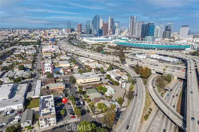 907 W 17th Street, Los Angeles, CA 90015 - Image #1