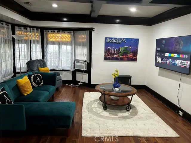 4727 Oakwood Avenue, Los Angeles, CA 90004 - Image #3