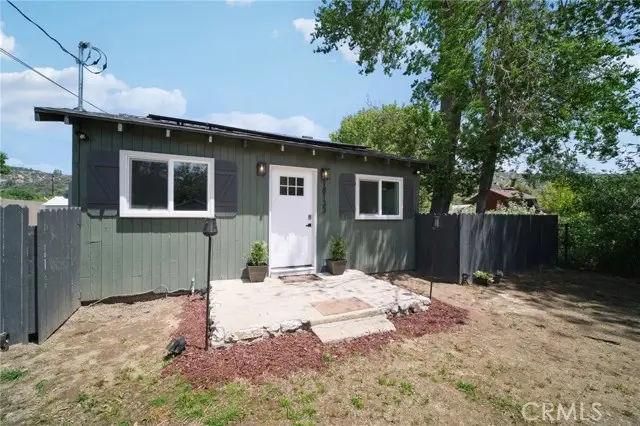 18133 Ellstree Drive, Lake Hughes, CA 93532 - Image #2