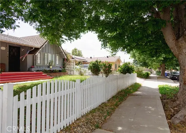 8554 Owensmouth Avenue, Canoga Park, CA 91304 - Image #1