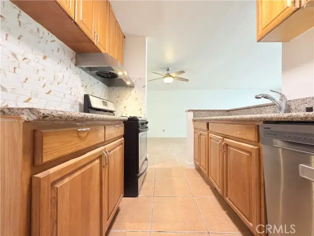 8601 International Avenue #179, Canoga Park, CA 91304 - Image #2