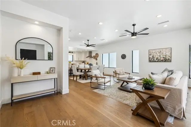 6521 Homewood Avenue, Los Angeles, CA 90028 - Image #2