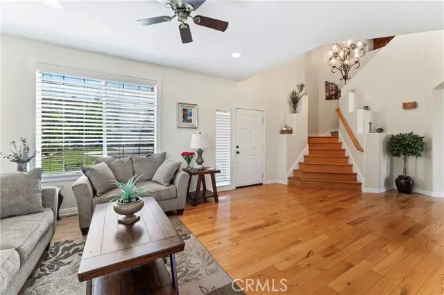 25300 Heather Vale Street, Santa Clarita, CA 91350 - Image #2