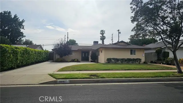 10407 Danube Avenue, San Fernando Valley, CA 91344 - Image #1