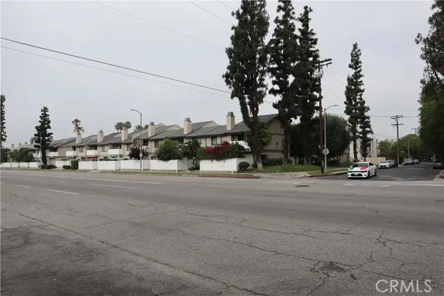 8341 De Soto Avenue #10, Canoga Park, CA 91304 - Image #2