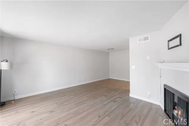 9525 Sylmar Avenue #2, San Fernando Valley, CA 91402 - Image #3