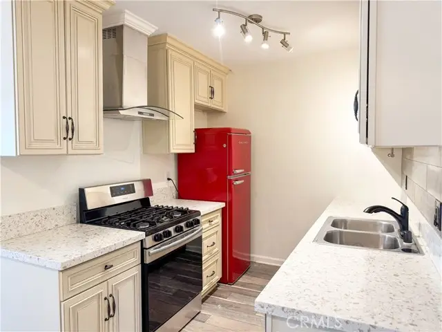 20954 Parthenia Street #20, Canoga Park, CA 91304 - Image #2