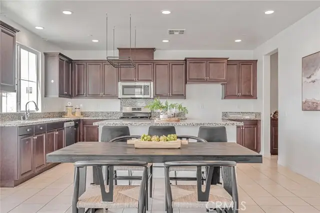 154 Azalea Street, Fillmore, CA 93015 - Image #3