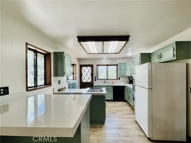 411 Pine Canyon Drive, Frazier Park, CA 93225 - Image #2