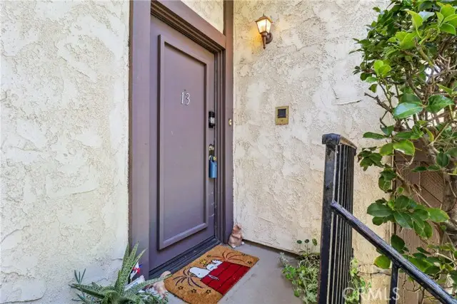 1832 Oak Tree Drive #13, Los Angeles, CA 90041 - Image #2