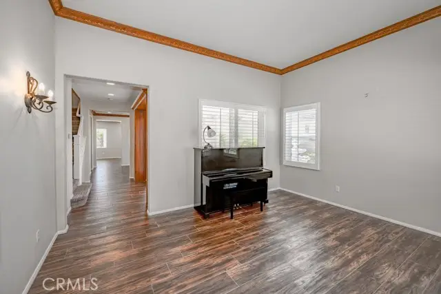 30118 Galbreth Court, Castaic, CA 91384 - Image #3