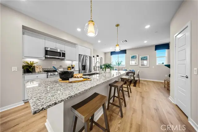 2860 Via Descanso, Camarillo, CA 93012 - Image #2