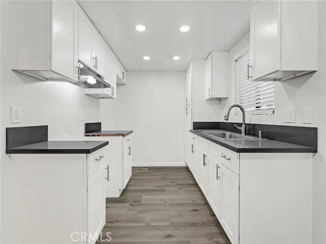 9834 Sepulveda Boulevard #109, San Fernando Valley, CA 91343 - Image #1