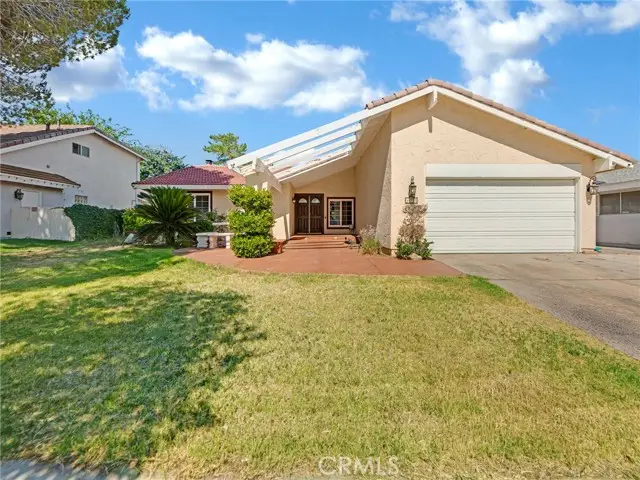 44021 Fenner Avenue, Lancaster, CA 93536 - Image #1