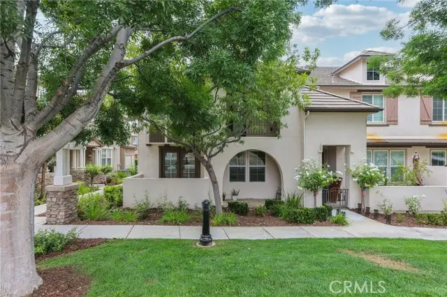 28519 Pietro Drive, Valencia, CA 91354 - Image #1