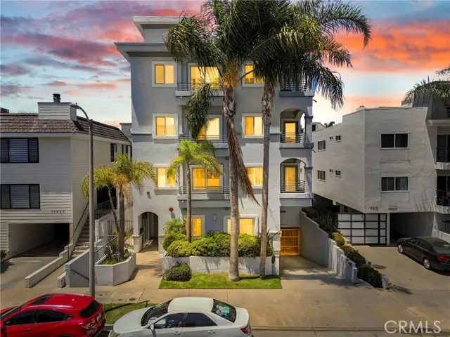 11923 Darlington Avenue #302, Los Angeles, CA 90049 - Image #2