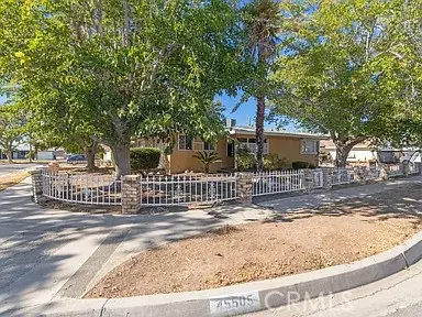 45505 13th Street, Lancaster, CA 93534
