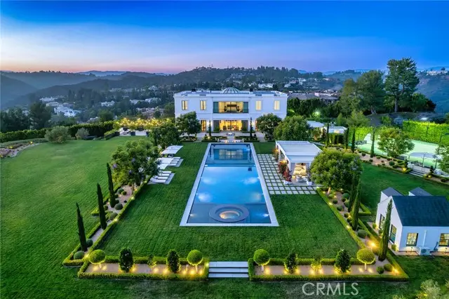 2100 Stratford Circle, Los Angeles, CA 90077 - Image #1