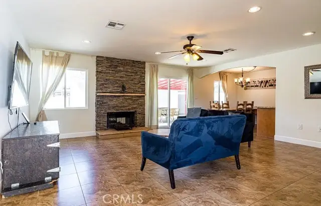 7101 Fallbrook Avenue, West Hills, CA 91307 - Image #3