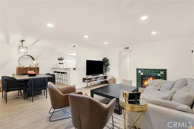 5530 Thornburn Street #102, Los Angeles, CA 90045 - Image #2