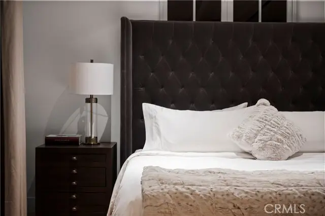 11305 Valley Spring Lane, Studio City, CA 91602 - Image #2