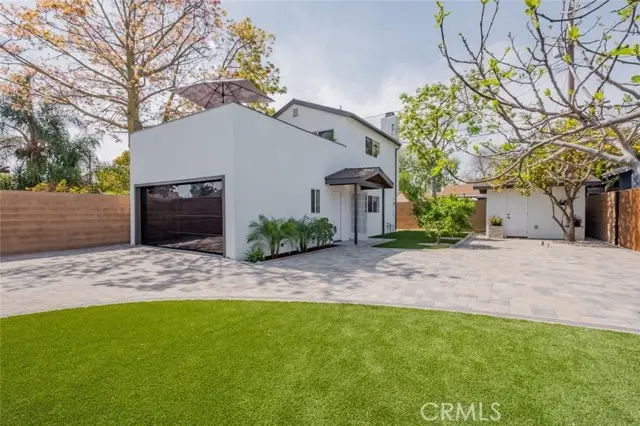 1735 N Lima Street, Burbank, CA 91505 - Image #2