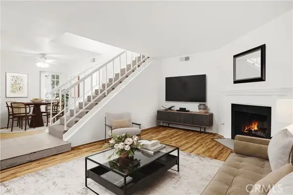 18411 Hatteras Street #122, Tarzana (los Angeles), CA 91356