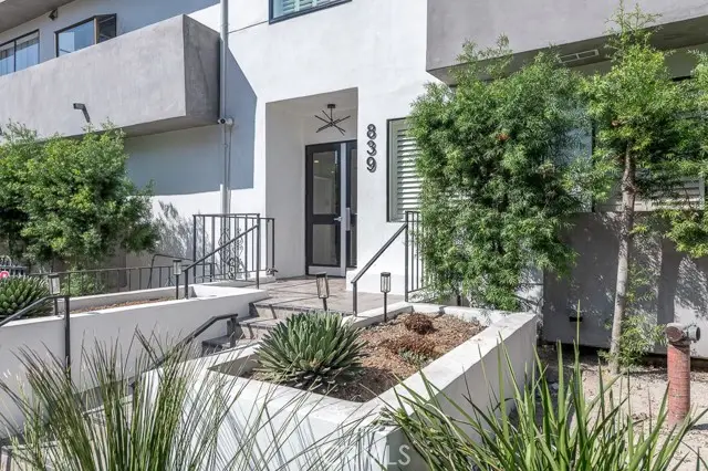 839 Larrabee Street #6, West Hollywood, CA 90069 - Image #3