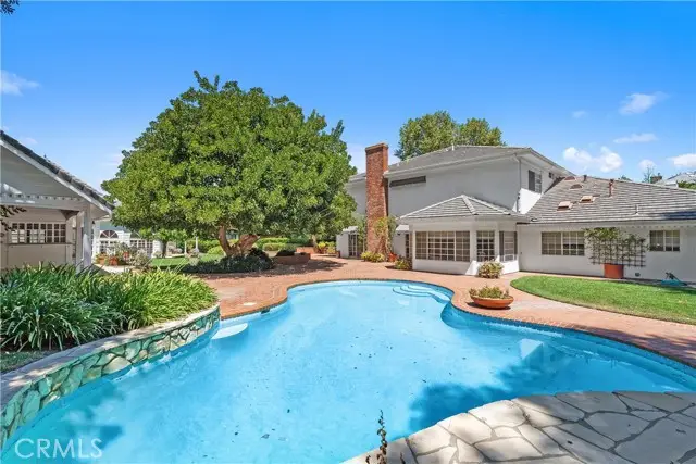 4751 Westchester Drive, Woodland Hills, CA 91364 - Image #2