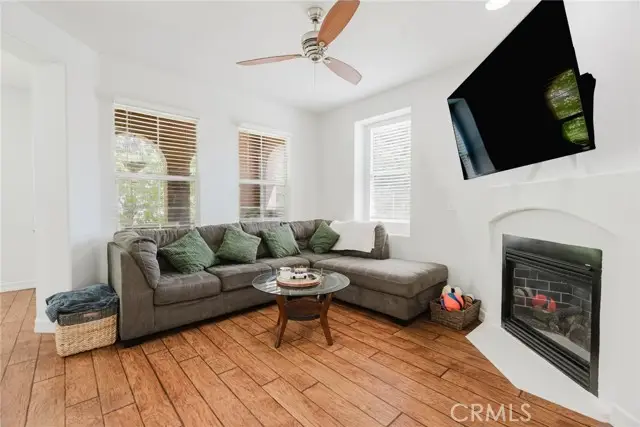 23437 Abbey Glen Place, Valencia, CA 91354 - Image #3