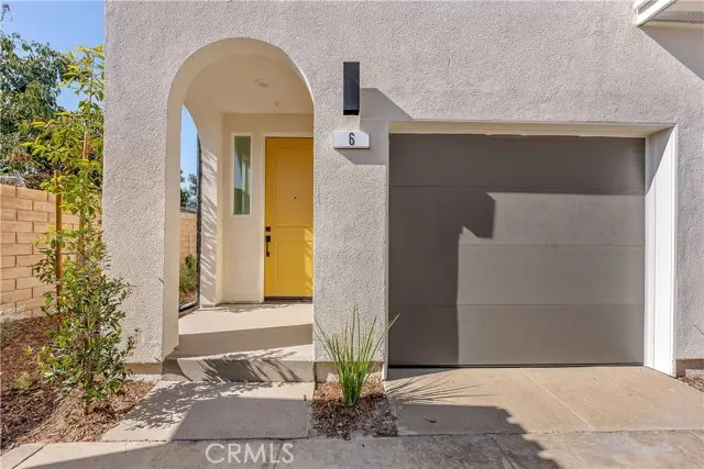 9423 N Sepulveda Blvd. #6, San Fernando Valley, CA 91343 - Image #2