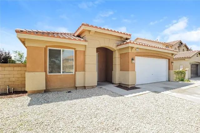 2736 Garnet Lane, Lancaster, CA 93535 - Image #2