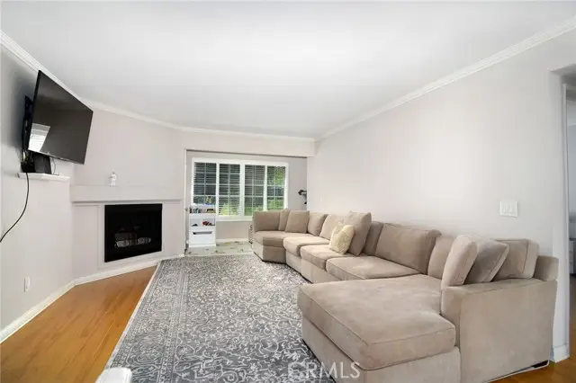 5530 Owensmouth Avenue #123, Woodland Hills, CA 91367 - Image #3