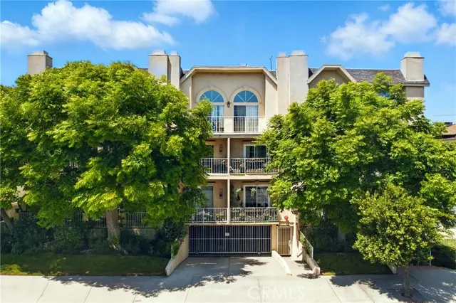 11445 Moorpark Street #12, North Hollywood, CA 91602 - Image #1