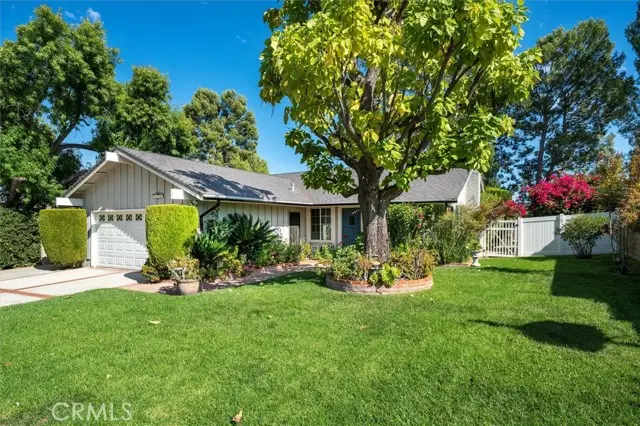 22346 Cheraw Drive, Santa Clarita, CA 91350 - Image #2