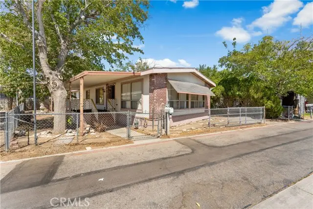 45800 Challenger Way #62, Lancaster, CA 93535 - Image #1