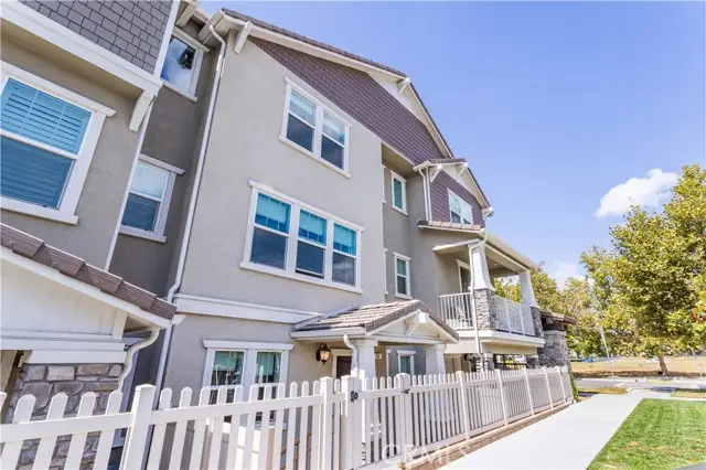 89 Willow St, Fillmore, CA 93015 - Image #2