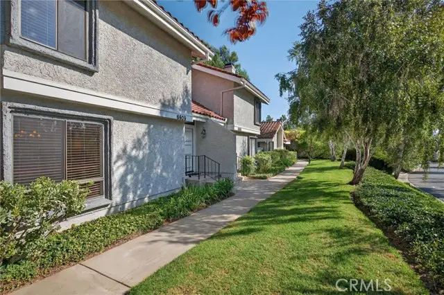 6609 Poppyview Drive, Oak Park, CA 91377 - Image #2