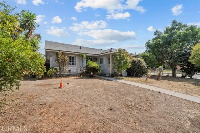 14930 Hubbard St, San Fernando Valley, CA 91342 - Image #2