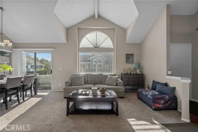 26964 Flo Lane #324, Santa Clarita, CA 91351 - Image #3