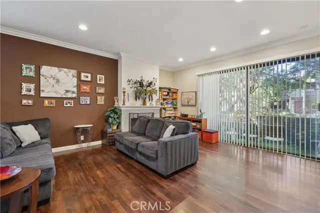 21900 Marylee #281, Woodland Hills, CA 91367 - Image #2