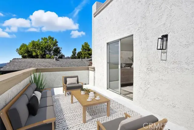 13431 Lochrin Lane, Sylmar, CA 91342 - Image #3